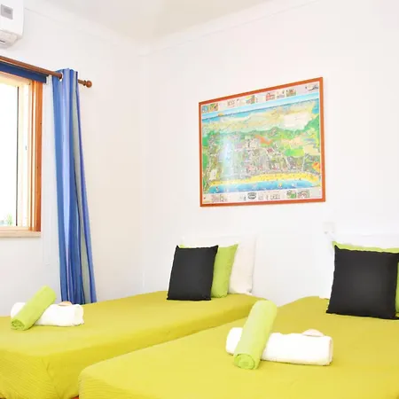 Apartment For 4 People With Shared Pool Апартаменты