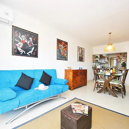 Apartment For 4 People With Shared Pool Албуфейра